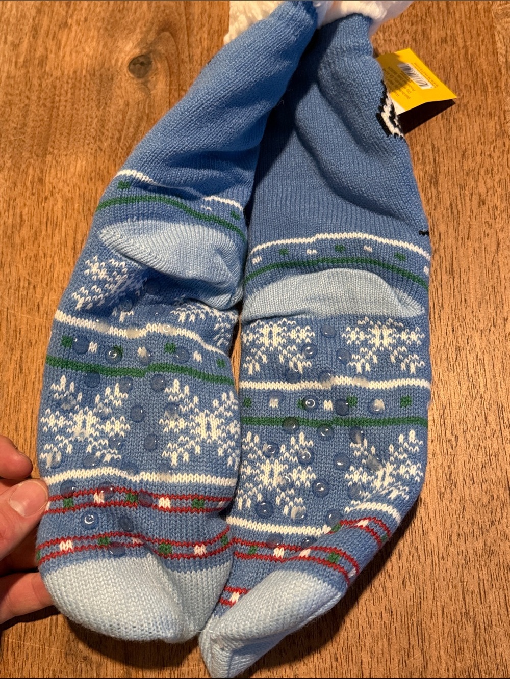 *NWT* PEANUTS Sherpa Socks - Picture 9 of 9